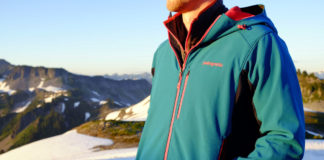 Men’s jackets with SoftShell technology for tourism