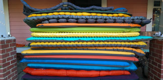 Pumps for travel air mattresses