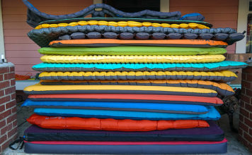 Pumps for travel air mattresses